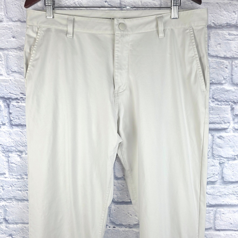 Rhone Men Commuter Golf Pants Beige Performance Chino Trousers Size 35X30